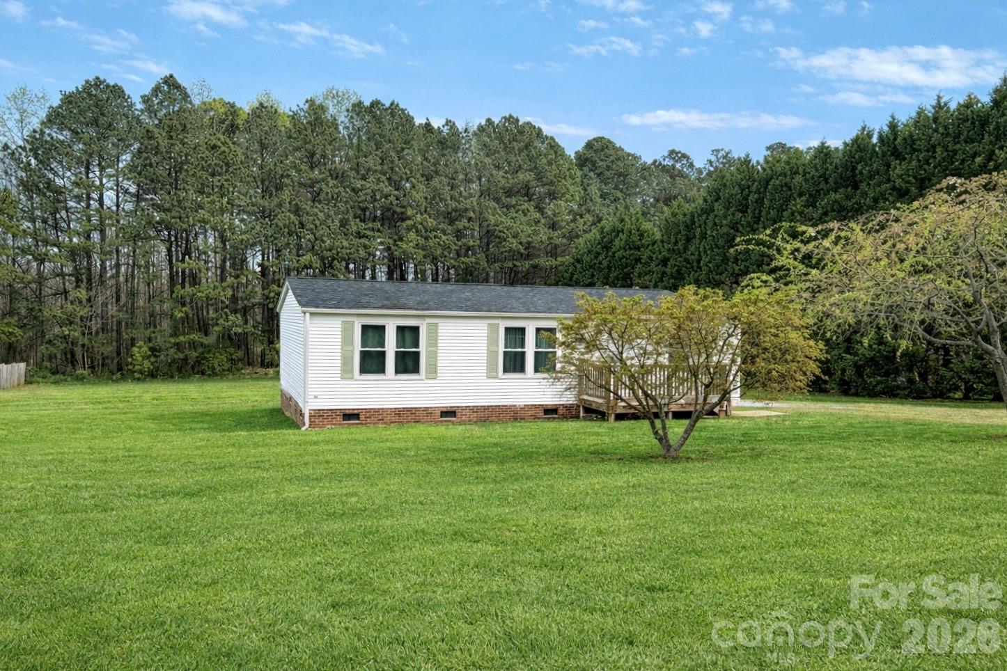 1392 Old Mountain Road Statesville, NC 28677 - Photo 2 of 24