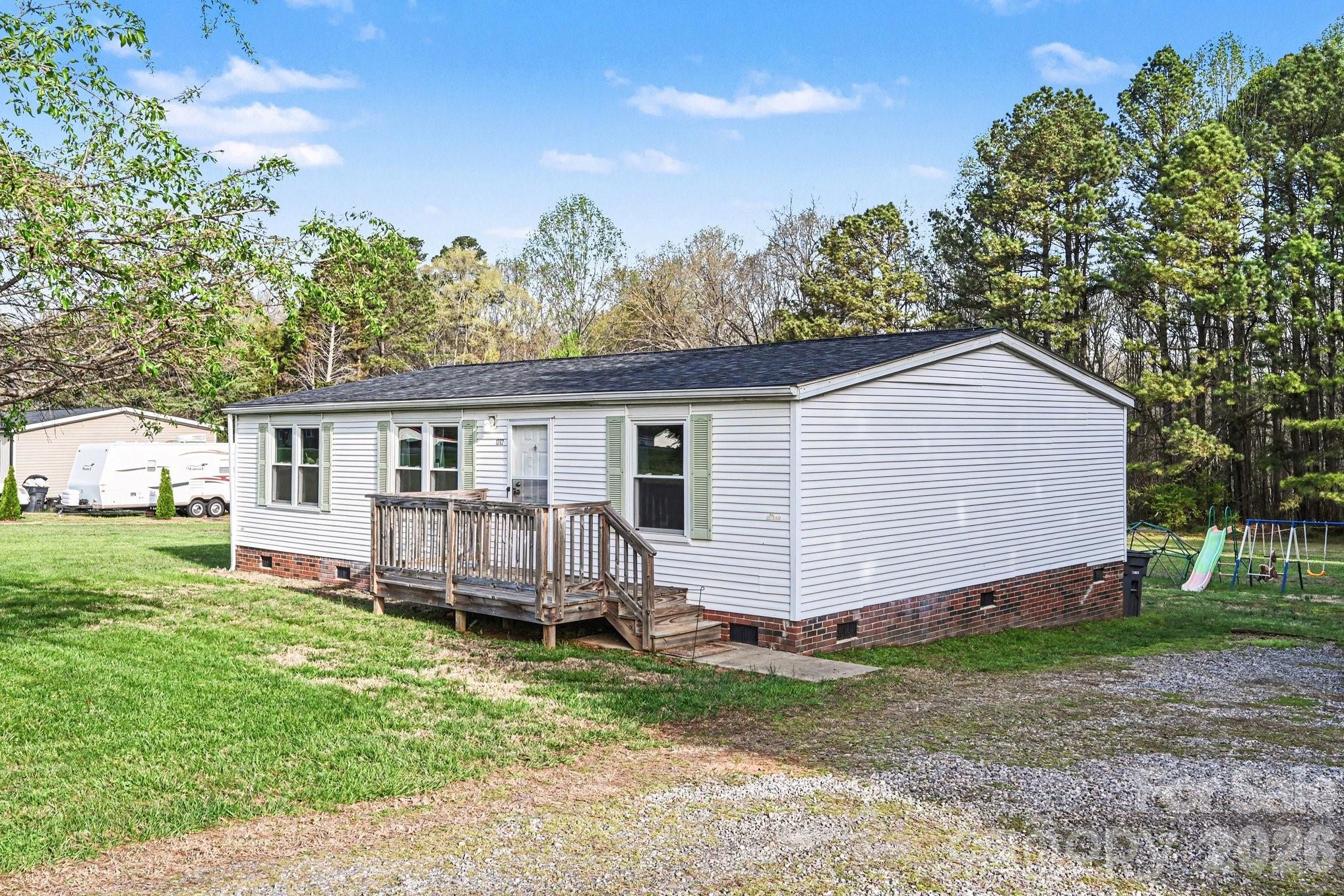 1392 Old Mountain Road Statesville, NC 28677 - Photo 4 of 24