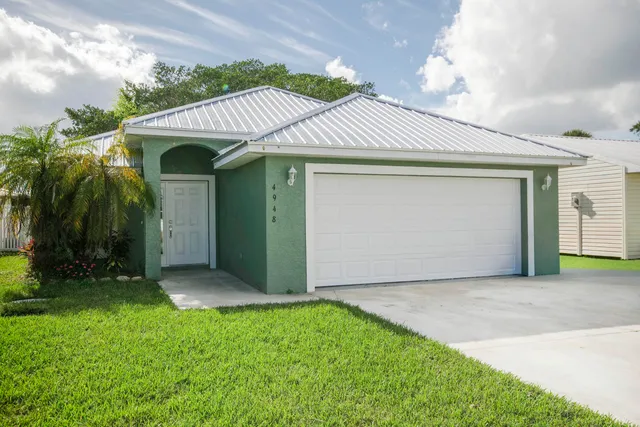 $285,000 | 4948 Southeast 42nd Street, Okeechobee, FL 34974