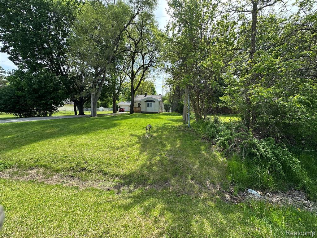 6161 East River Road Flushing, MI 48433 - Photo 44 of 63