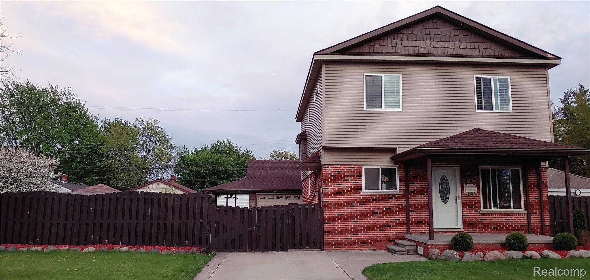17528 Reed Street Melvindale, MI 48122 - Photo 1 of 30 REED PIC 1.jpg