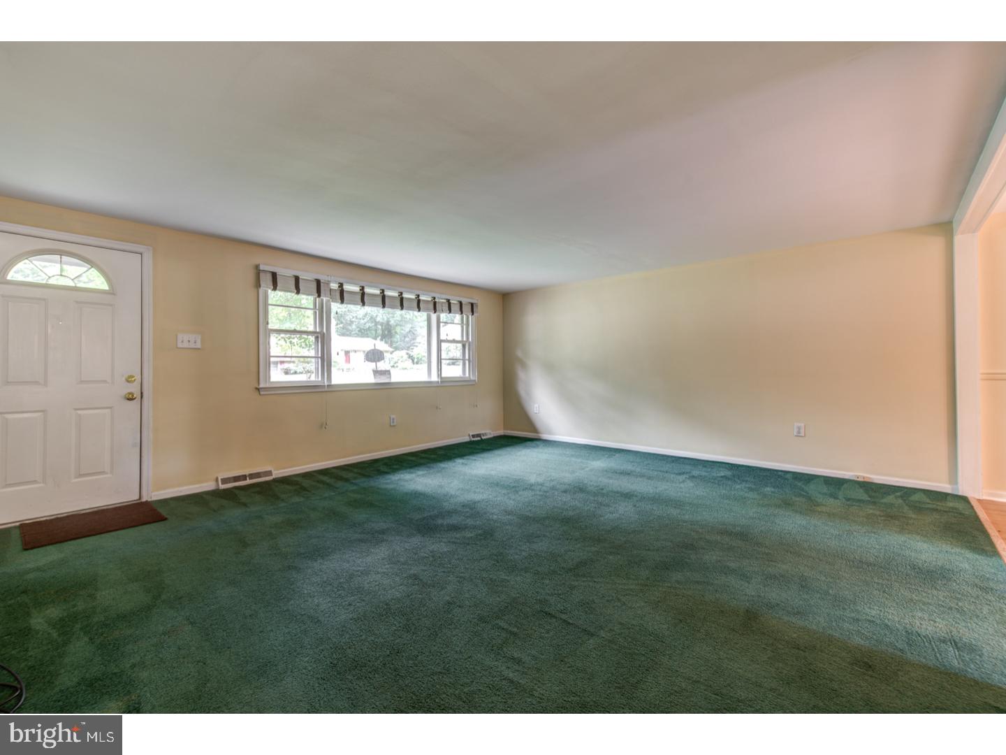171 Deer Run Road Willow Grove, PA 19090 - Photo 3 of 24 Gallery Image 3
