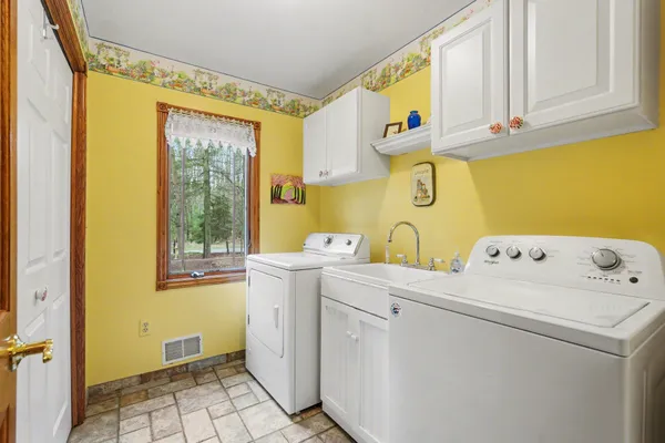 $489,900 | 13240 Olin Woods Drive, Unit 5, Sparta, MI 49345