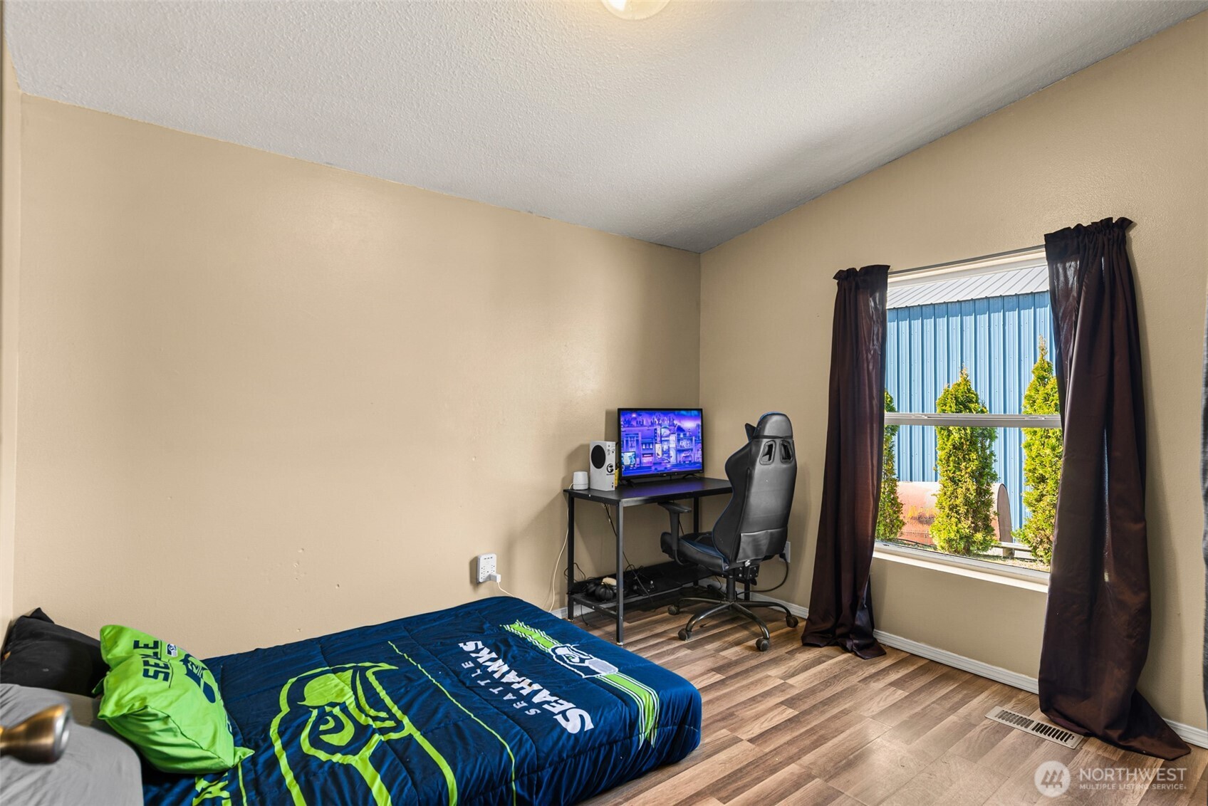 1053 South Perry Avenue East Wenatchee, WA 98802 - Photo 21 of 39