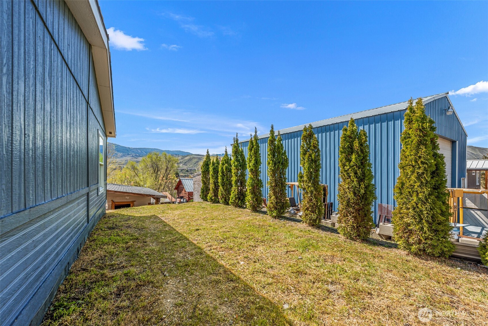 1053 South Perry Avenue East Wenatchee, WA 98802 - Photo 37 of 39