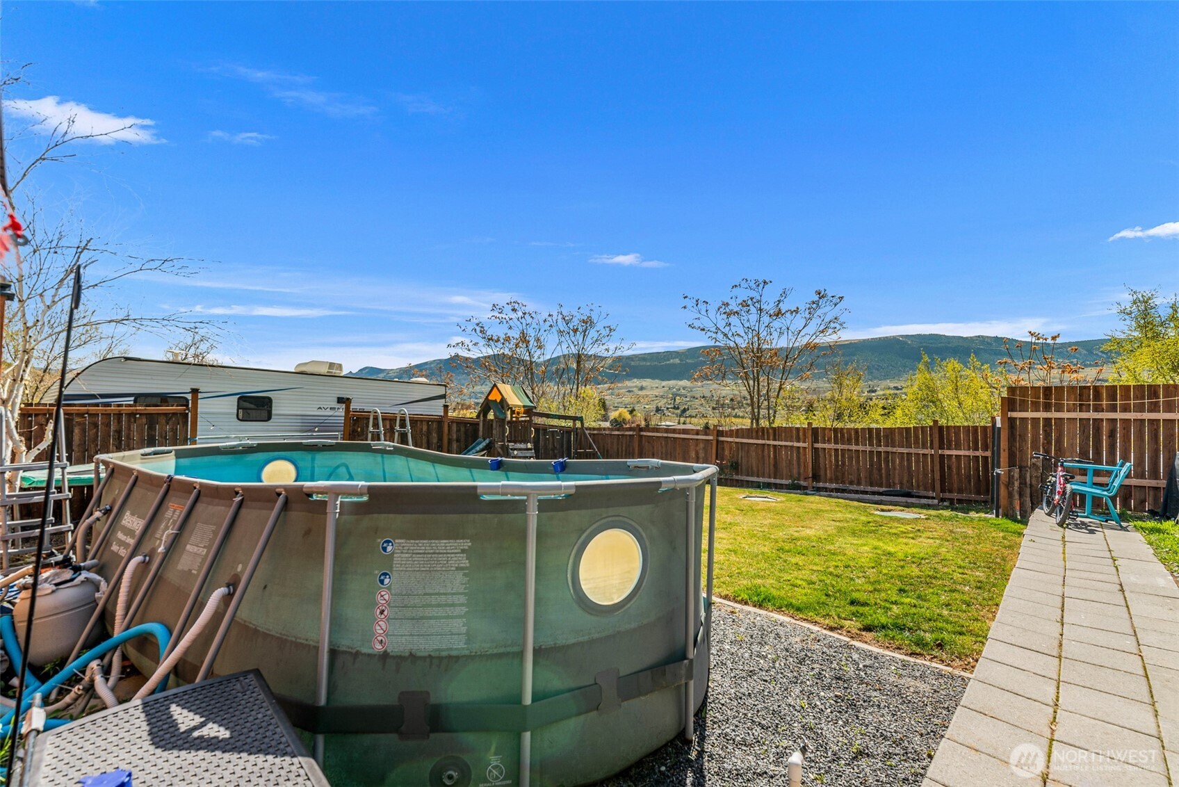 1053 South Perry Avenue East Wenatchee, WA 98802 - Photo 38 of 39