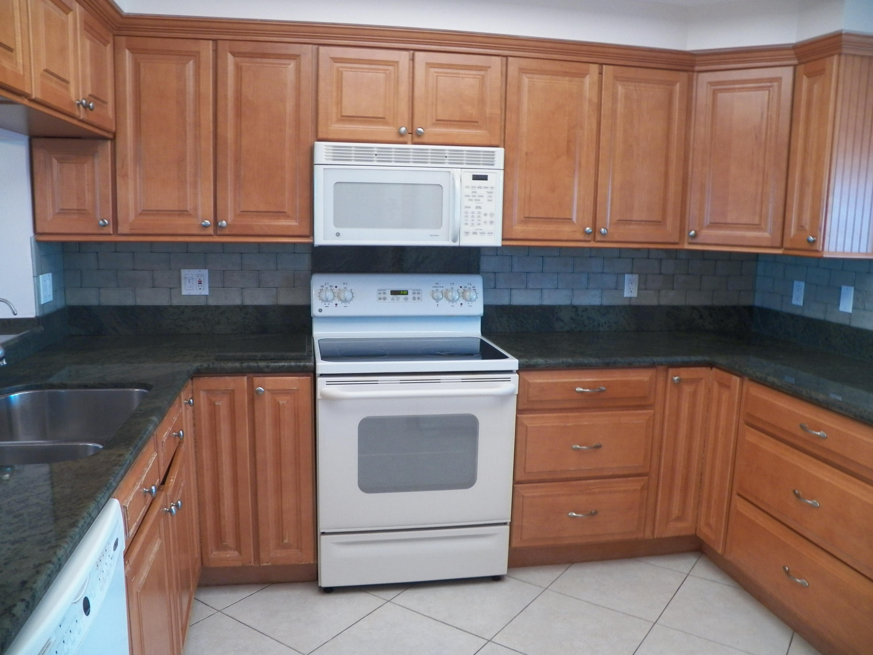 145 Northeast Edgewater Drive, Unit 4302 Stuart, FL 34996 - Photo 11 of 44 104_0186