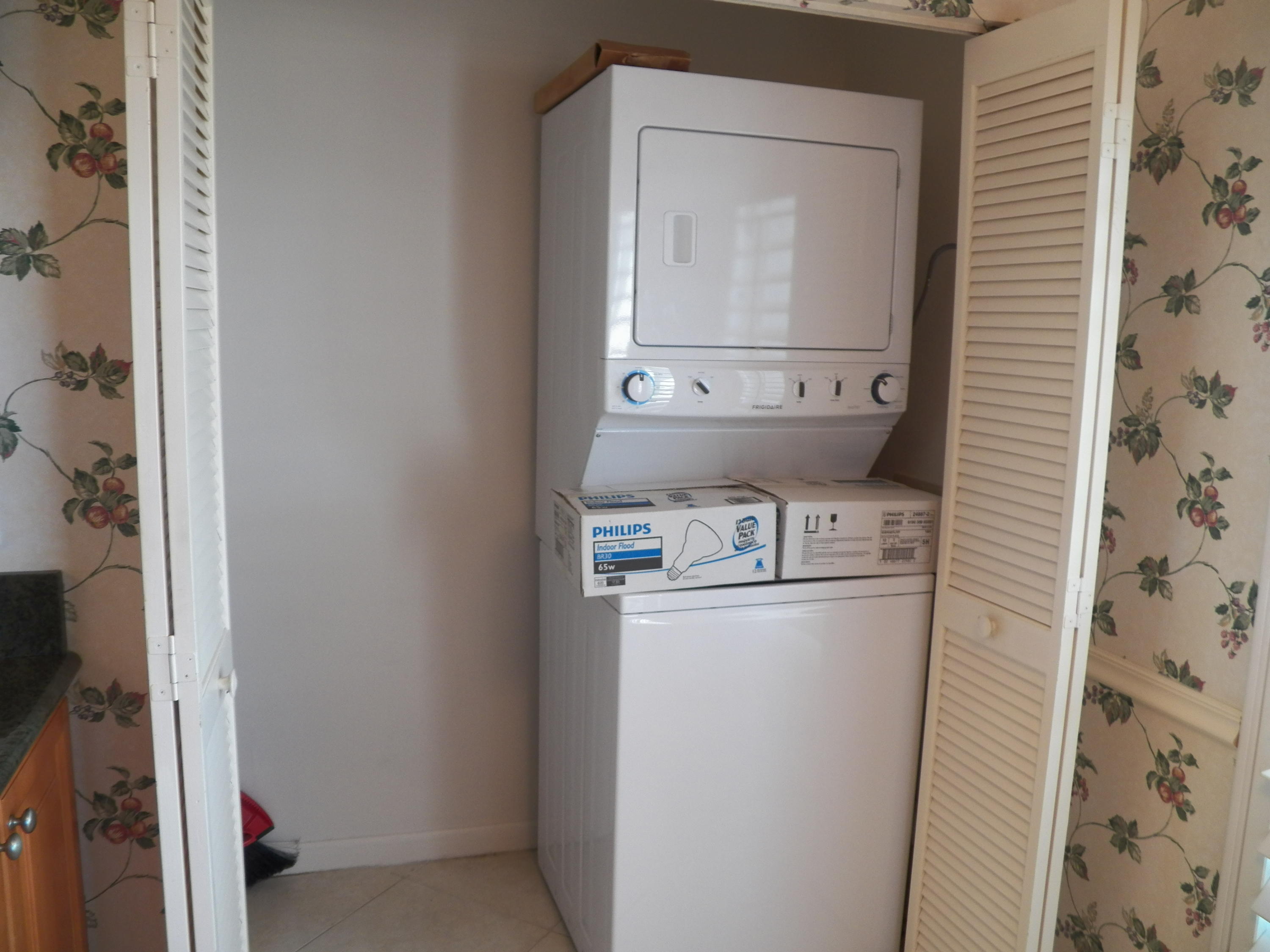 145 Northeast Edgewater Drive, Unit 4302 Stuart, FL 34996 - Photo 28 of 44 104_0188