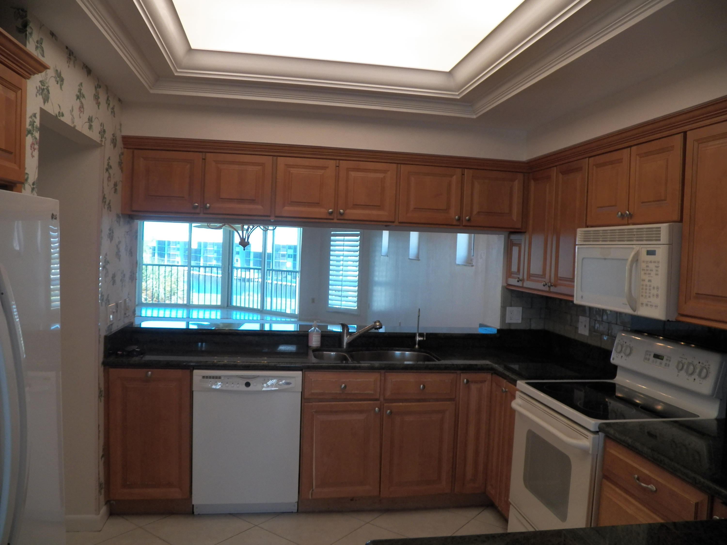 145 Northeast Edgewater Drive, Unit 4302 Stuart, FL 34996 - Photo 10 of 44 104_0182