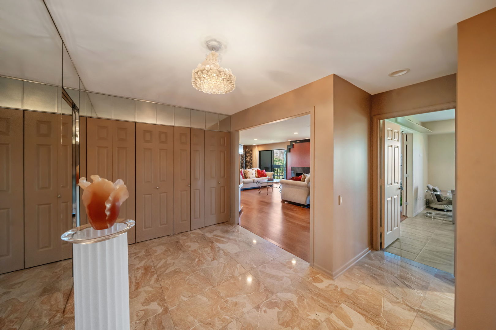 3810 Mission Hills Road, Unit 401 Northbrook, IL 60062 - Photo 4 of 29