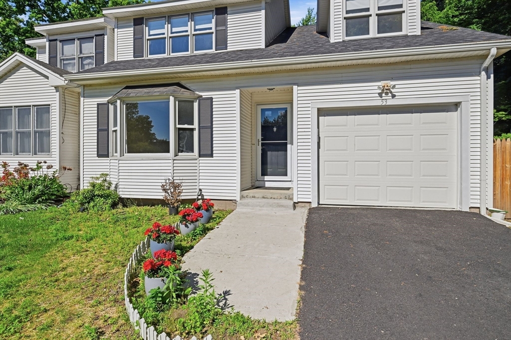 53 Luden Street Springfield, MA 01118 - Photo 3 of 39