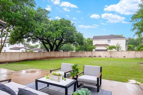 $1,350,000 | 28 Lost Meadow Trail, The Hills, TX 78738