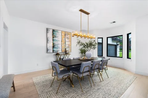 $1,350,000 | 28 Lost Meadow Trail, The Hills, TX 78738