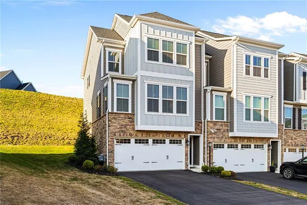 $399,999 | 207 Spruce Lane, Canonsburg, PA 15317