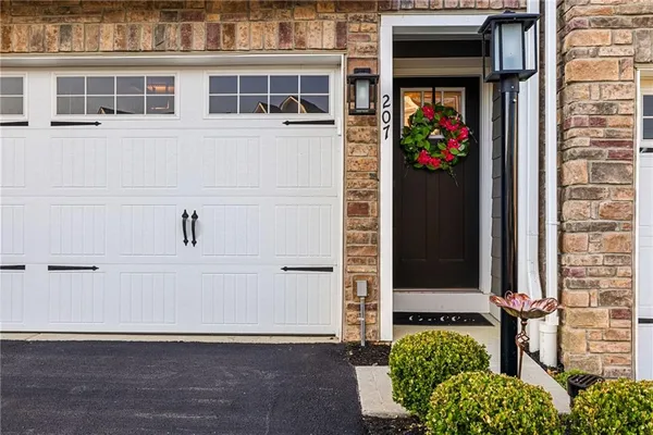 $399,999 | 207 Spruce Lane, Canonsburg, PA 15317
