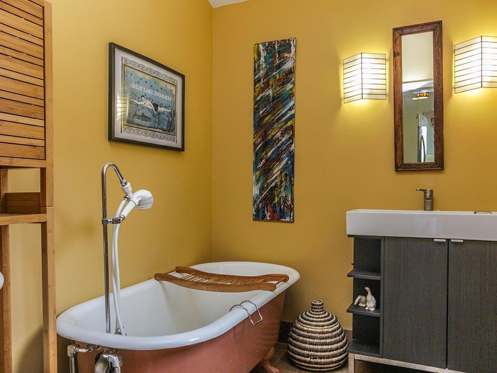 38 Wharf Road Harpswell, ME 04079 - Photo 20 of 30 The full bath on the 1st floor...