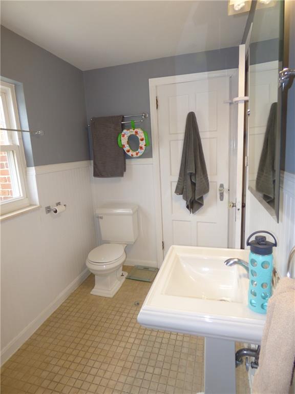 7271 Shannon Road Penn Hills, PA 15147 - Photo 15 of 25 Main Bath