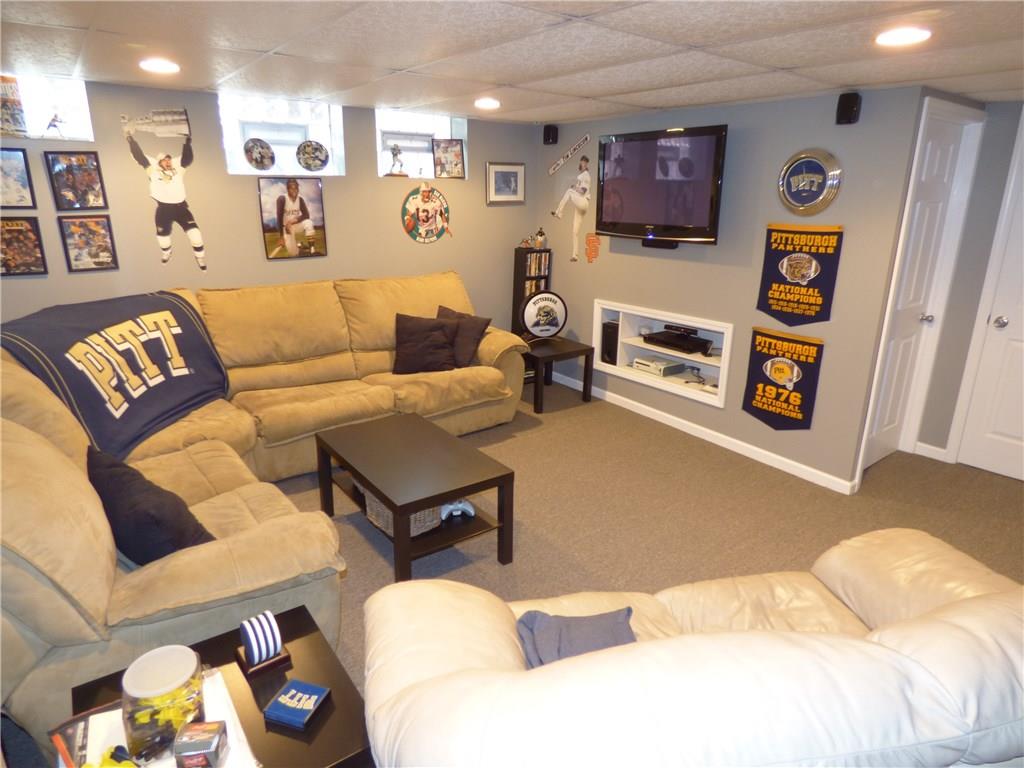 7271 Shannon Road Penn Hills, PA 15147 - Photo 20 of 25 Family Room