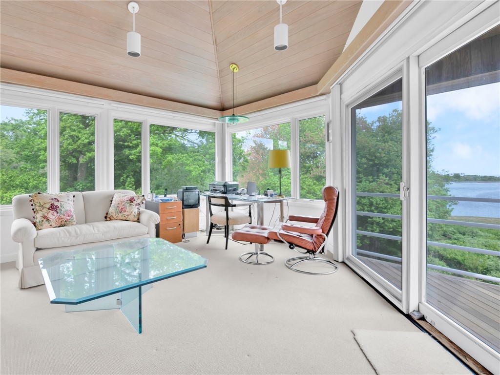275 Boston Neck Road Narragansett, RI 02882 - Photo 34 of 46