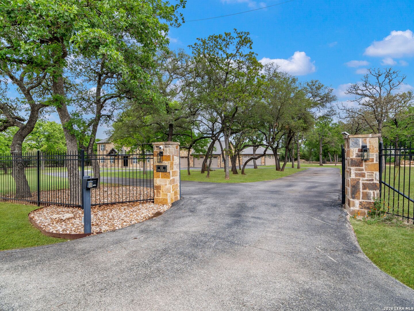 103 South Cibolo Hollow Fair Oaks Ranch, TX 78015 - Photo 77 of 79