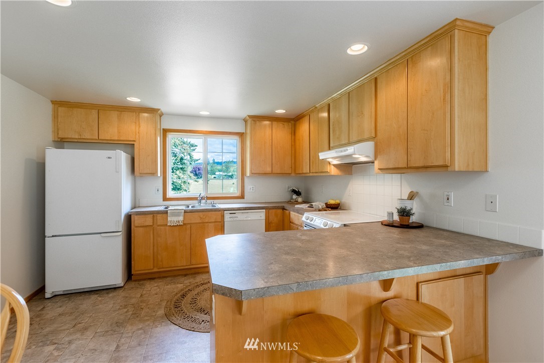 20777 West Bulson Road Mount Vernon, WA 98274 - Photo 11 of 40 Gallery Image 11