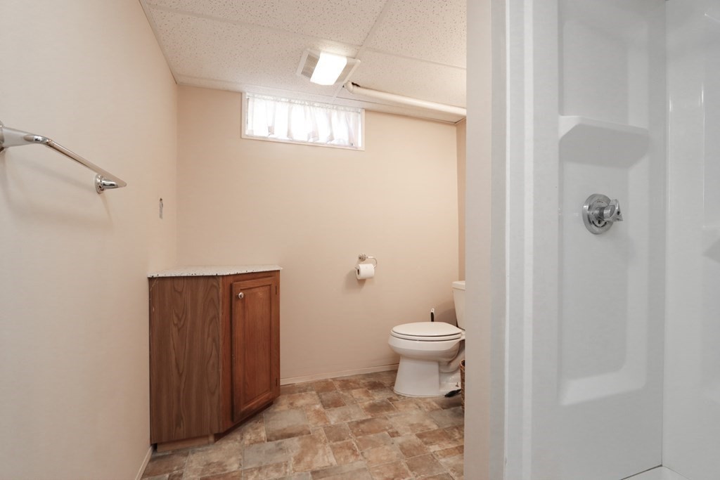11 Metzger Place Springfield, MA 01104 - Photo 20 of 39 Gallery Image 20