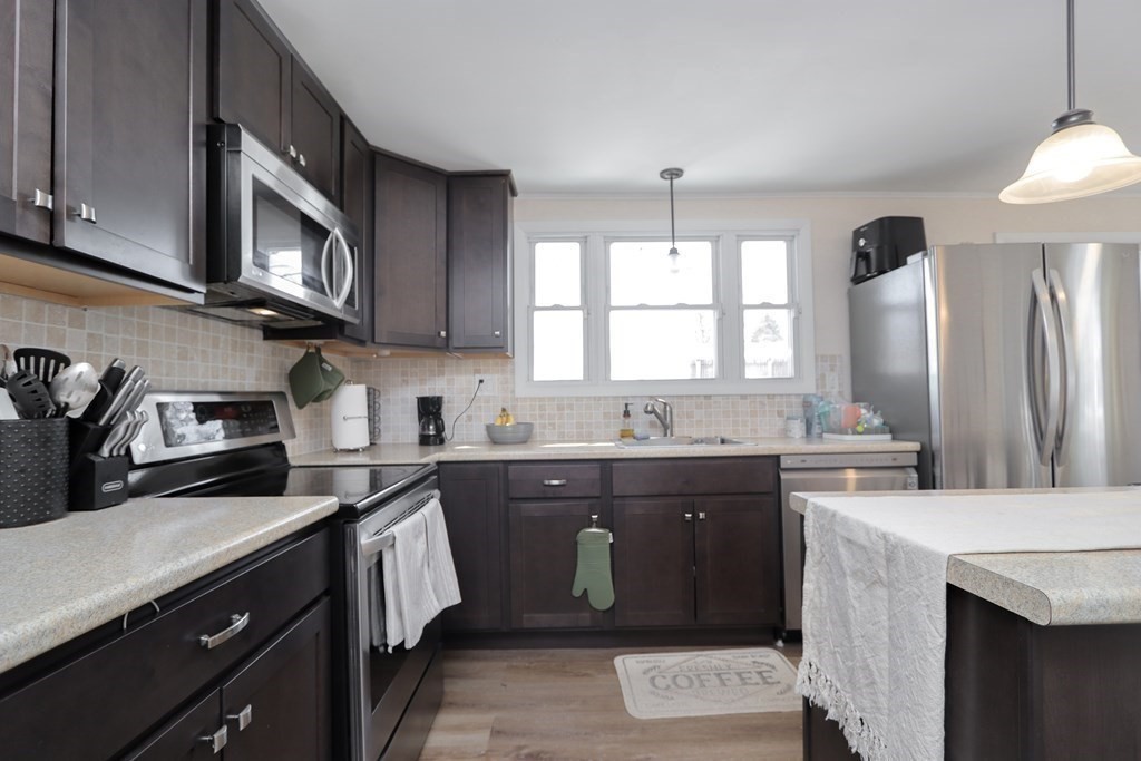 11 Metzger Place Springfield, MA 01104 - Photo 29 of 39 Gallery Image 29