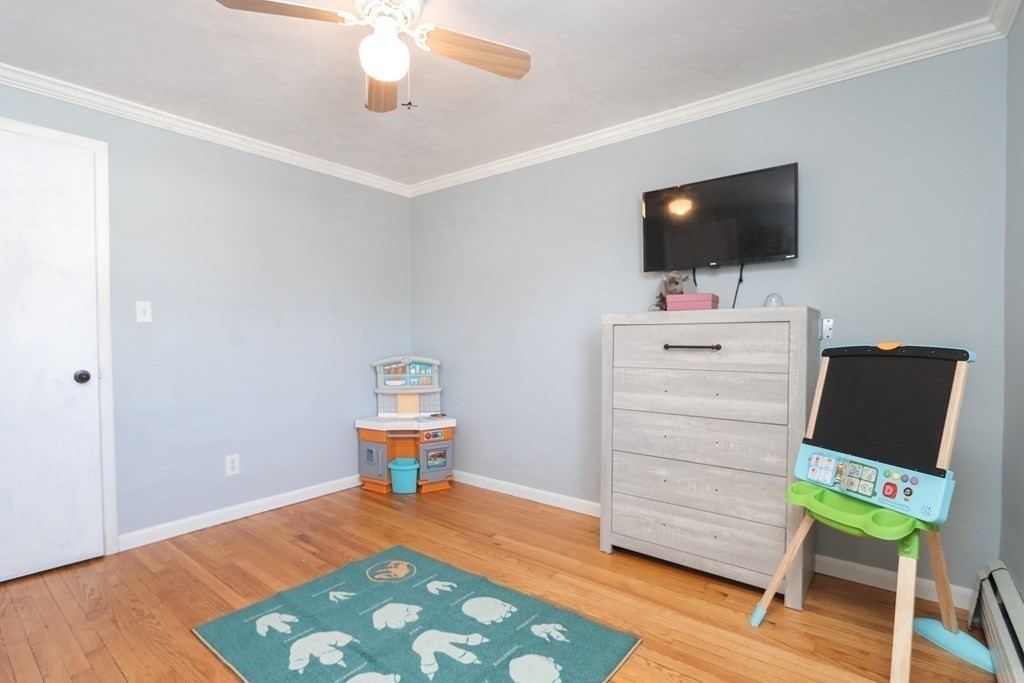 11 Metzger Place Springfield, MA 01104 - Photo 7 of 39 Gallery Image 7