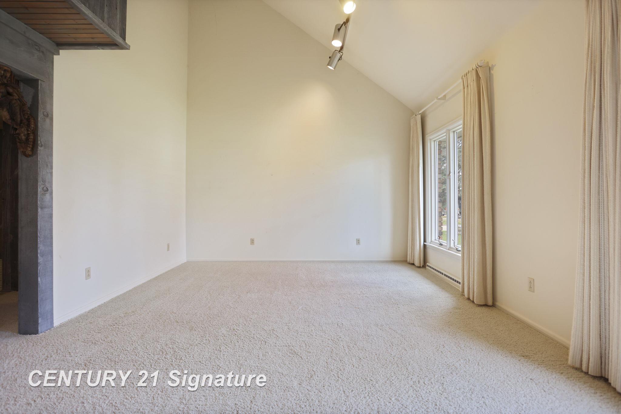 249 Stoneham Road Saginaw, MI 48638 - Photo 14 of 65 Gallery Image 14