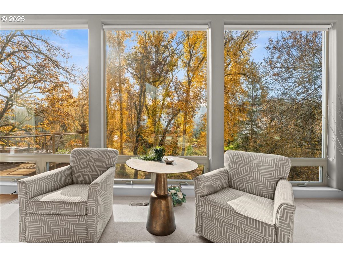 17616 Abiqua Road Northeast Silverton, OR 97381 - Photo 14 of 48