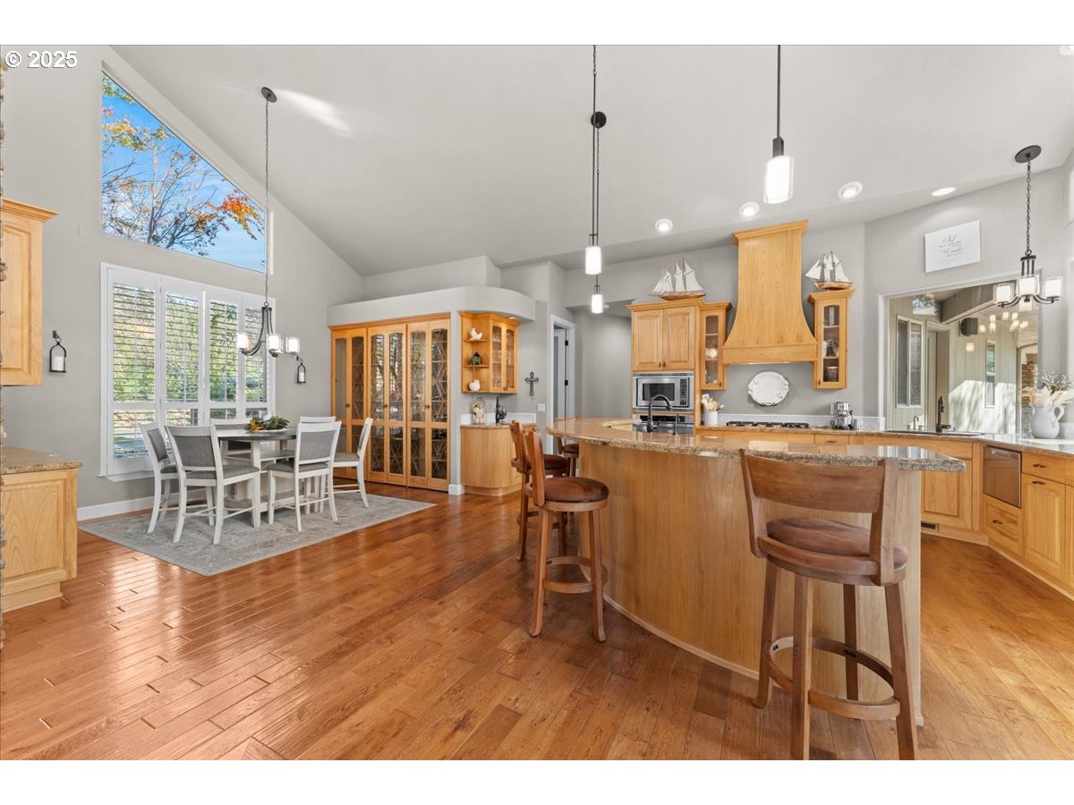 17616 Abiqua Road Northeast Silverton, OR 97381 - Photo 21 of 48