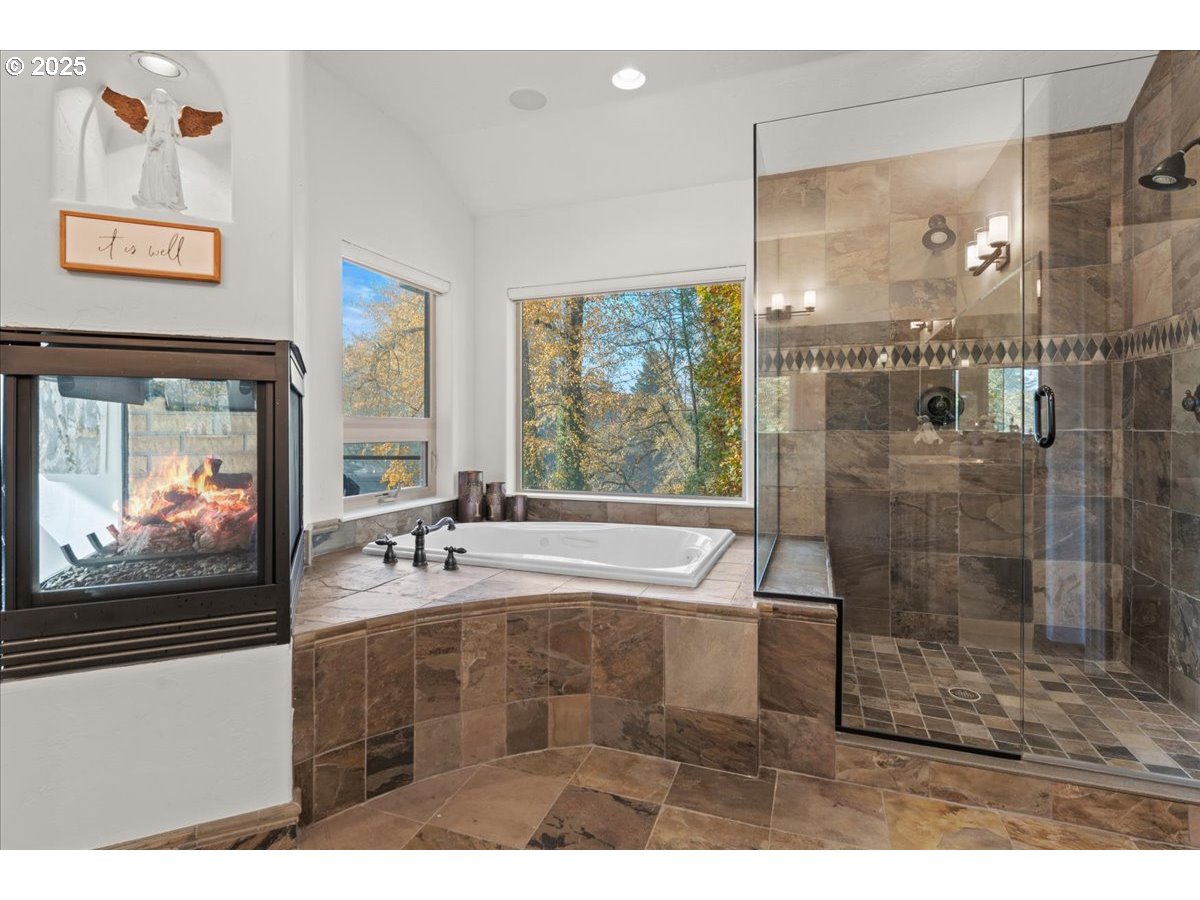 17616 Abiqua Road Northeast Silverton, OR 97381 - Photo 32 of 48