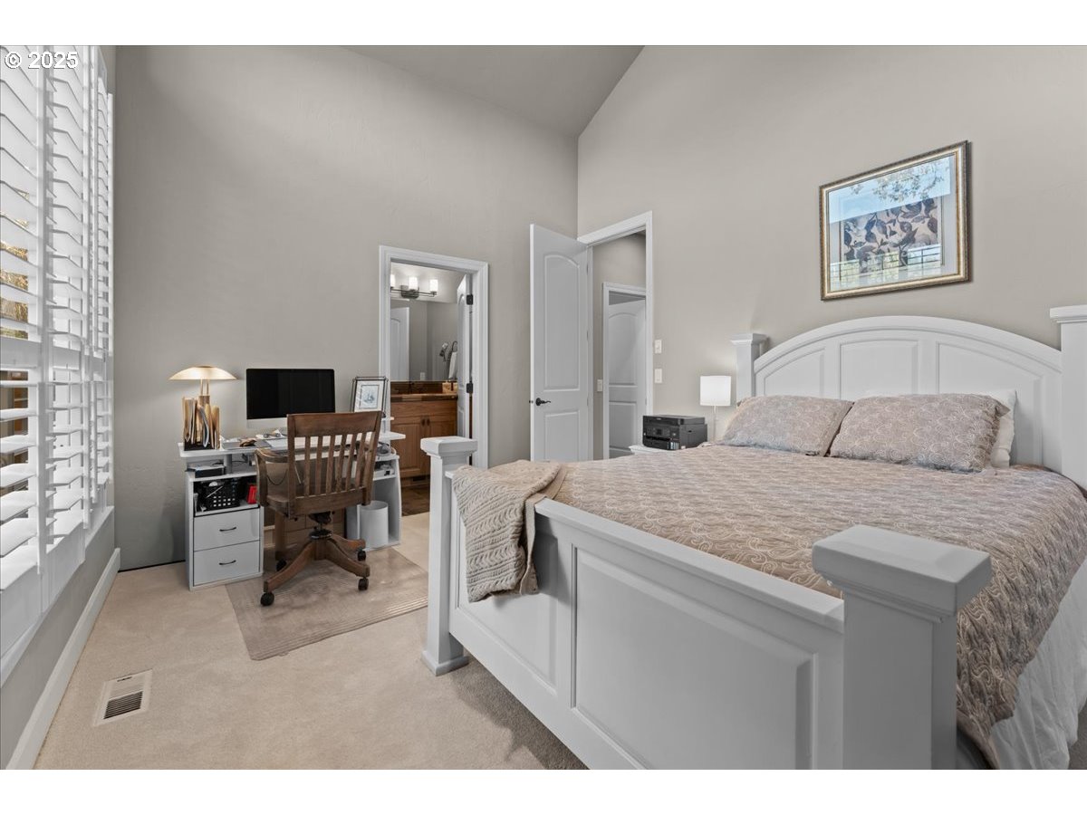 17616 Abiqua Road Northeast Silverton, OR 97381 - Photo 37 of 48