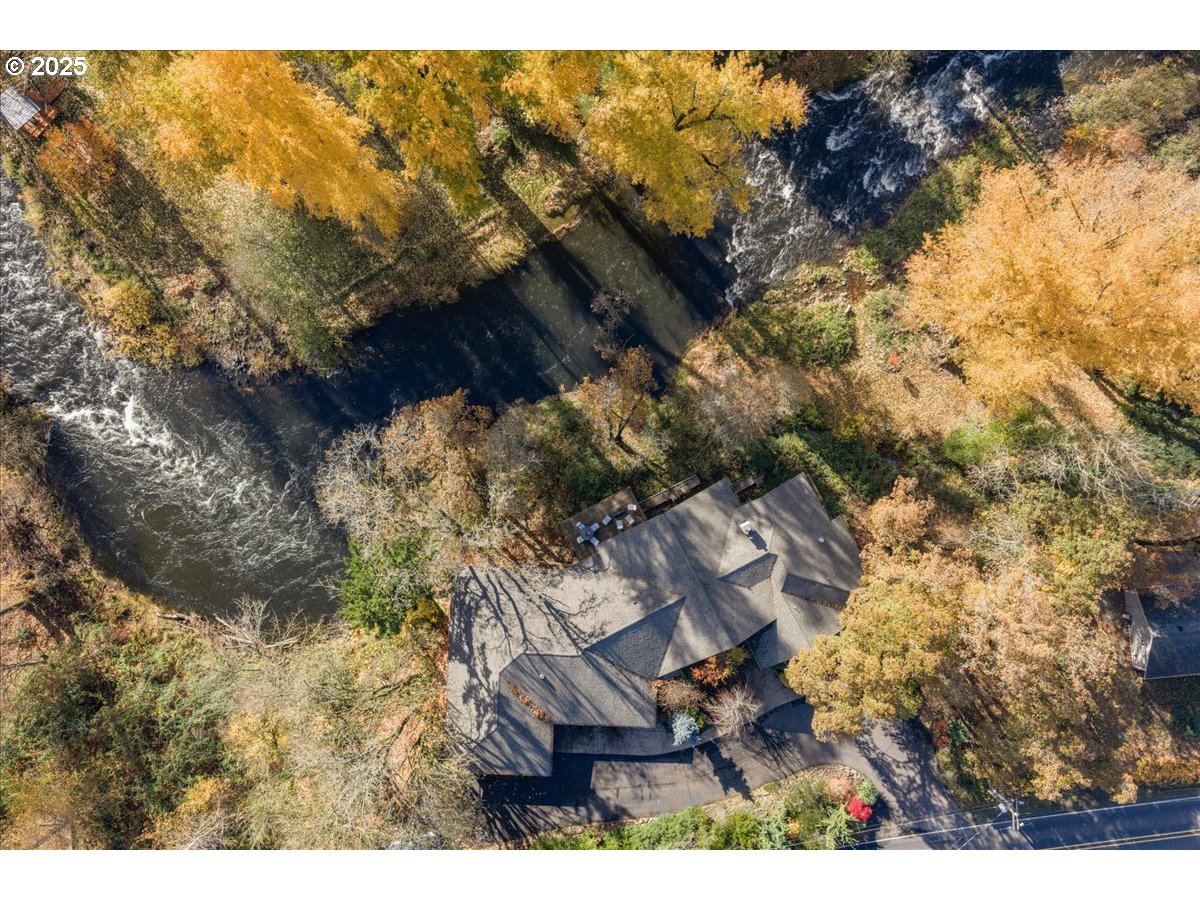 17616 Abiqua Road Northeast Silverton, OR 97381 - Photo 46 of 48