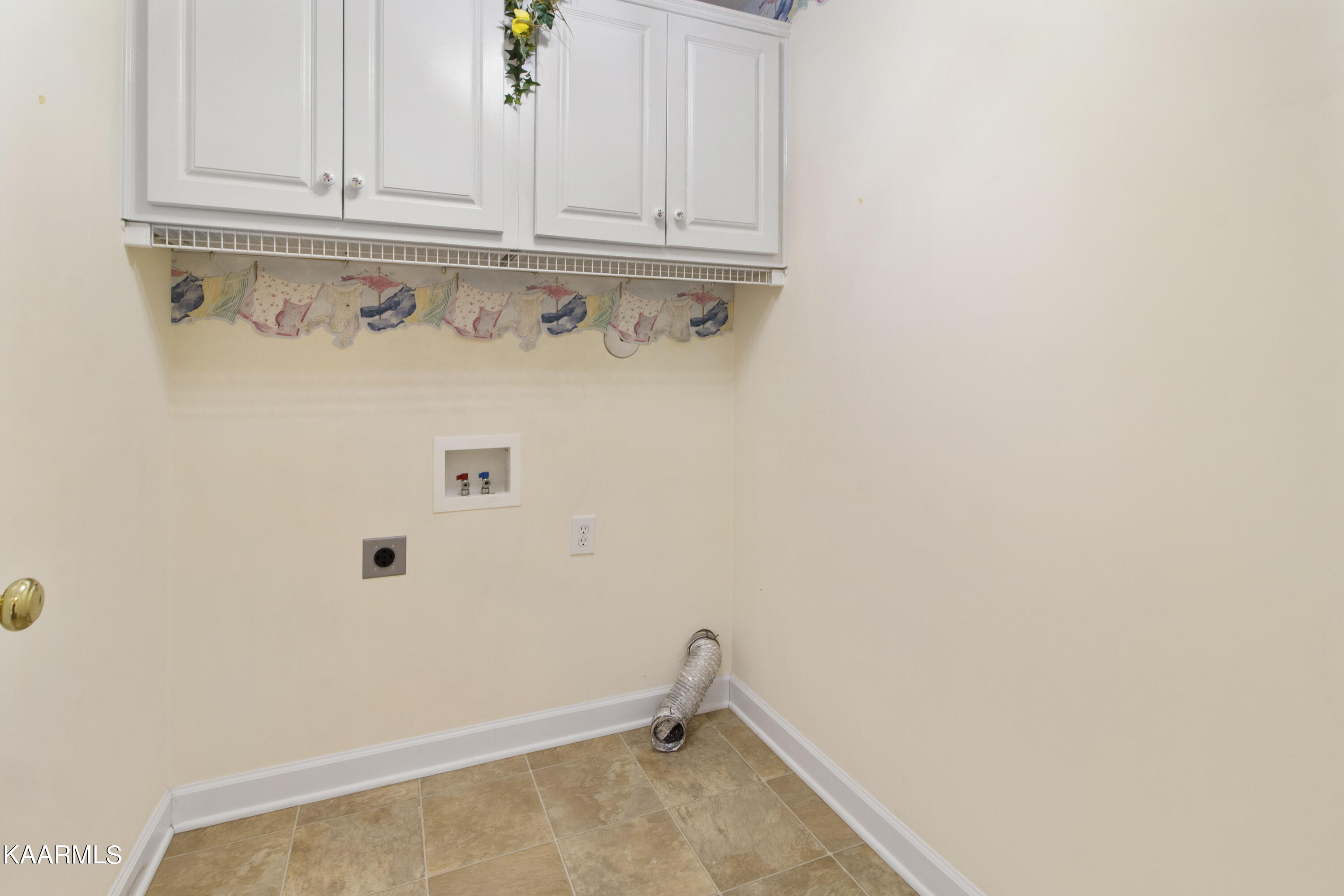210 Hermitage Boulevard Oak Ridge, TN 37830 - Photo 16 of 41 IMG_5431