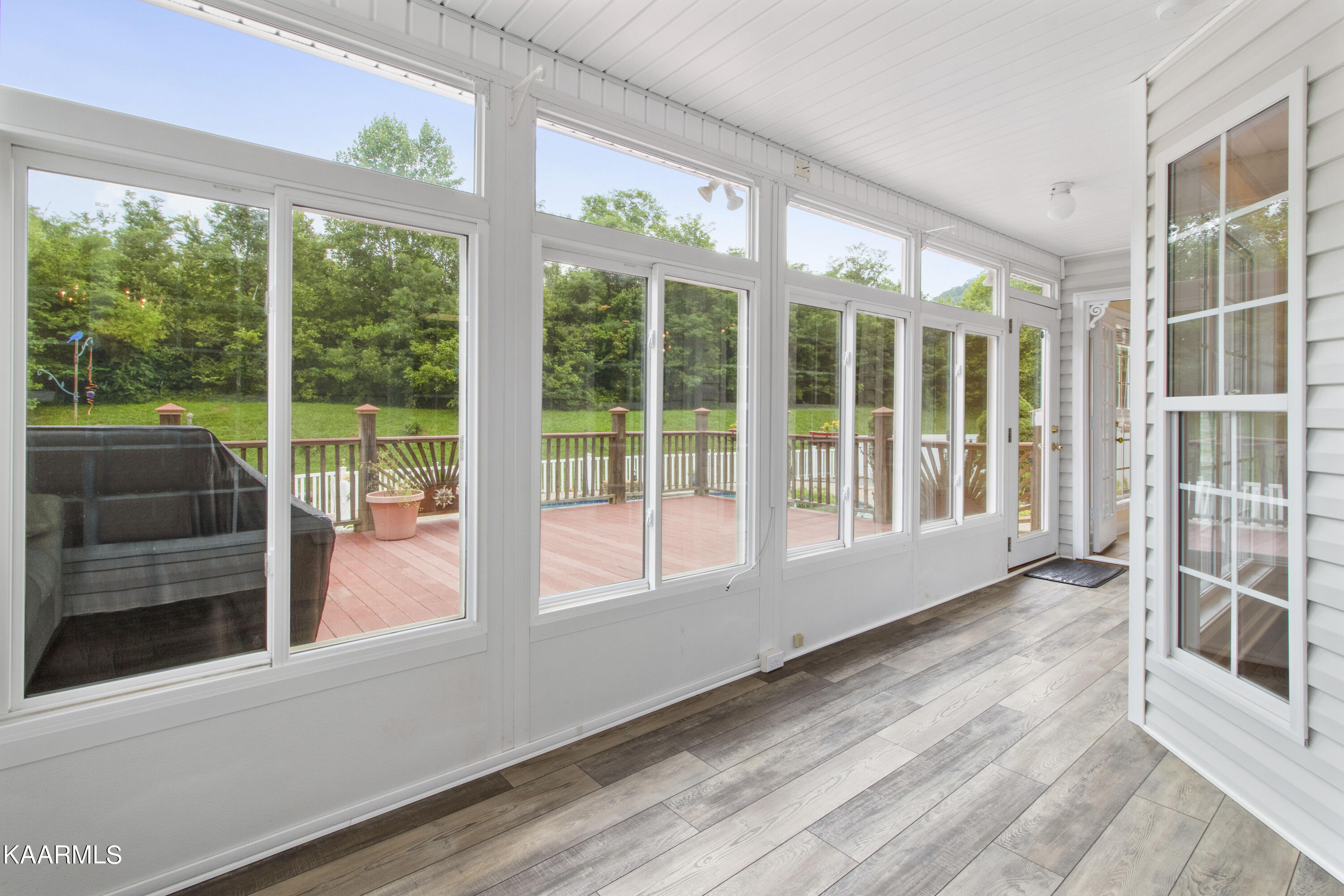 210 Hermitage Boulevard Oak Ridge, TN 37830 - Photo 18 of 41 IMG_5446