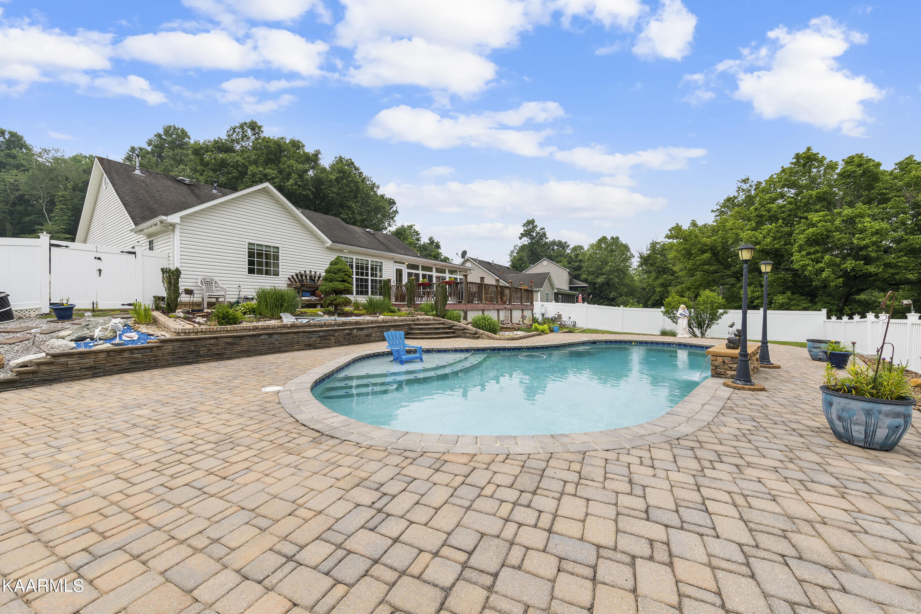 210 Hermitage Boulevard Oak Ridge, TN 37830 - Photo 21 of 41 030A0274