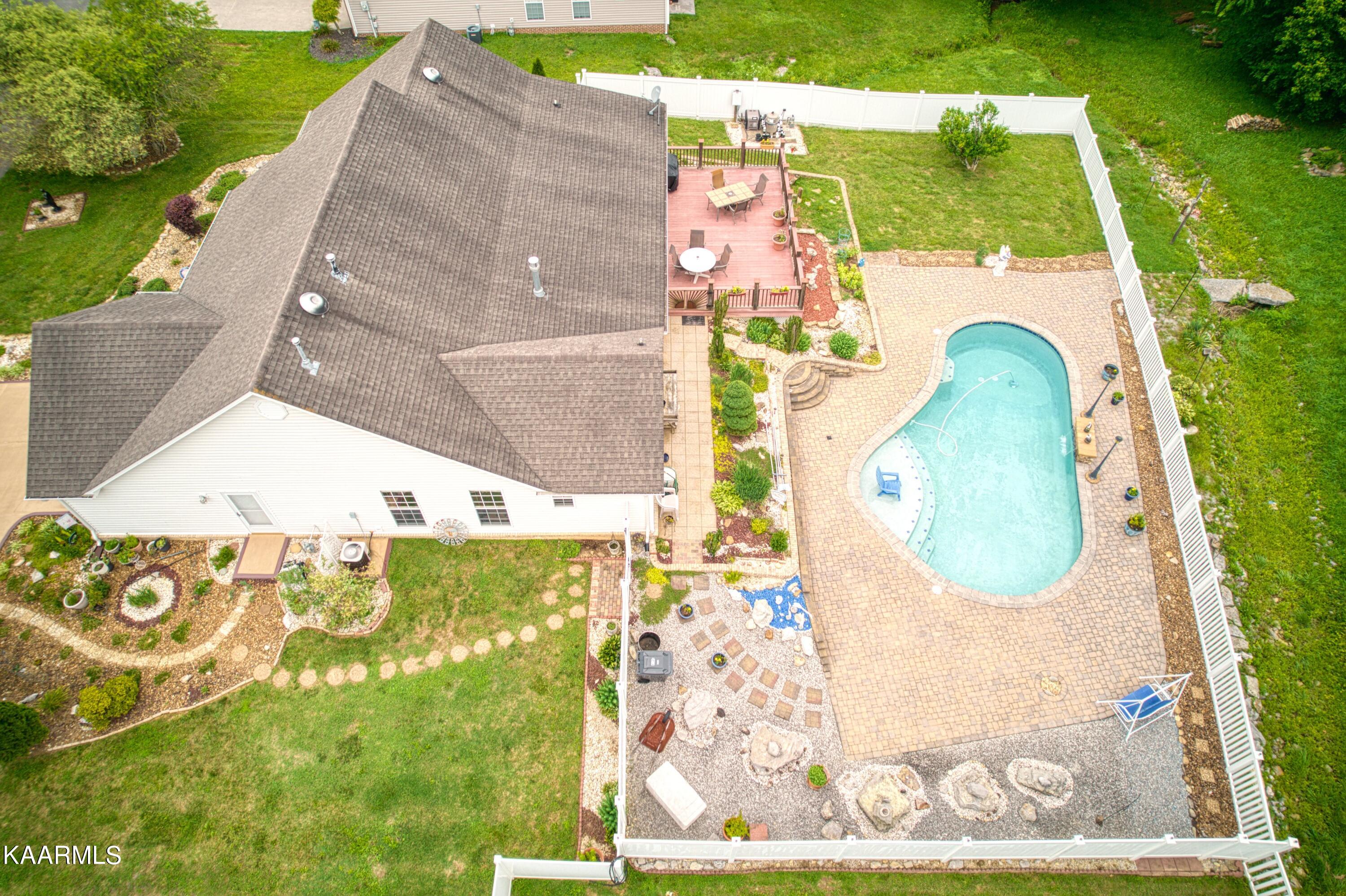 210 Hermitage Boulevard Oak Ridge, TN 37830 - Photo 27 of 41 Hermitage Blvd_24