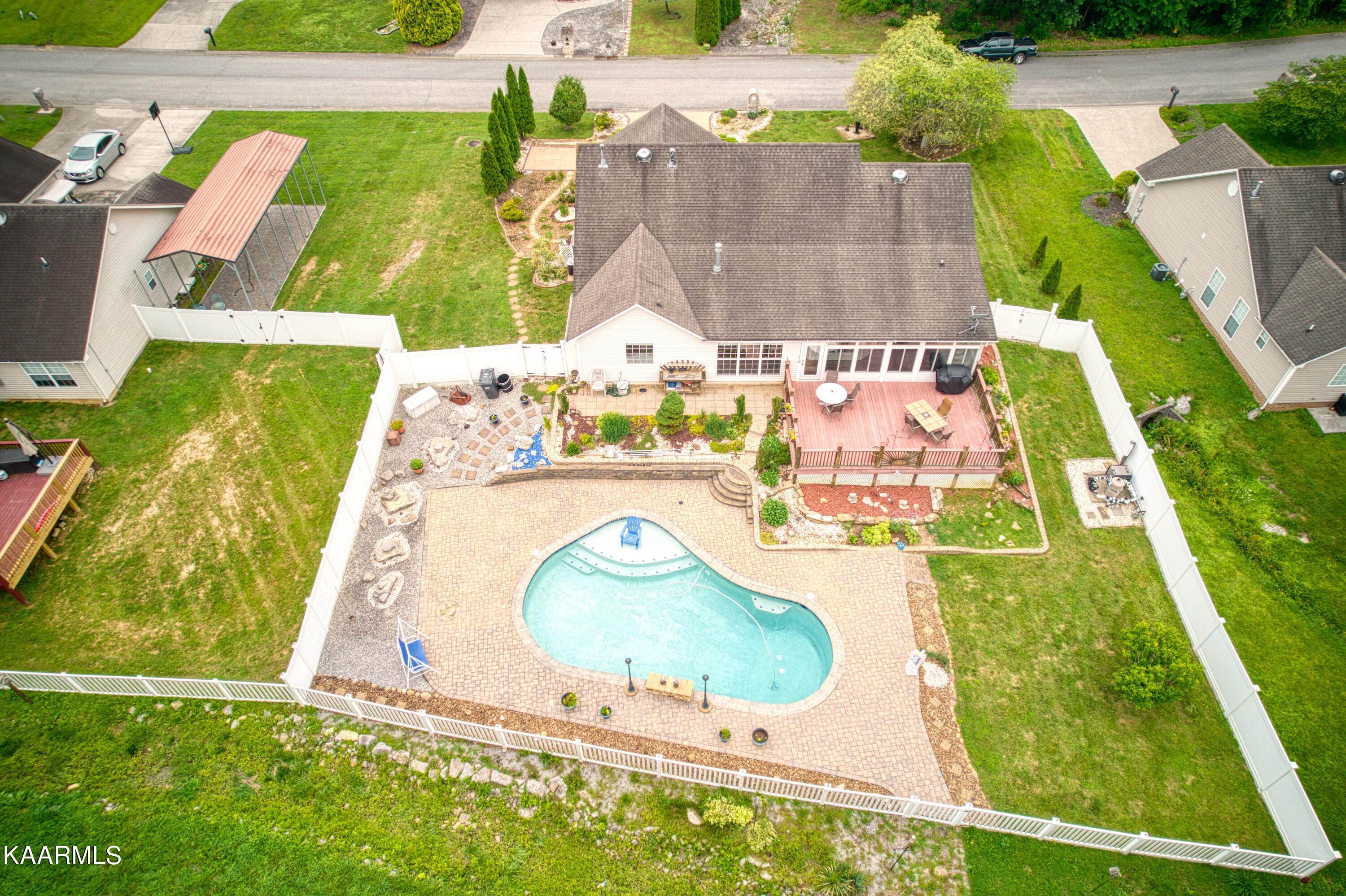 210 Hermitage Boulevard Oak Ridge, TN 37830 - Photo 28 of 41 Hermitage Blvd_25