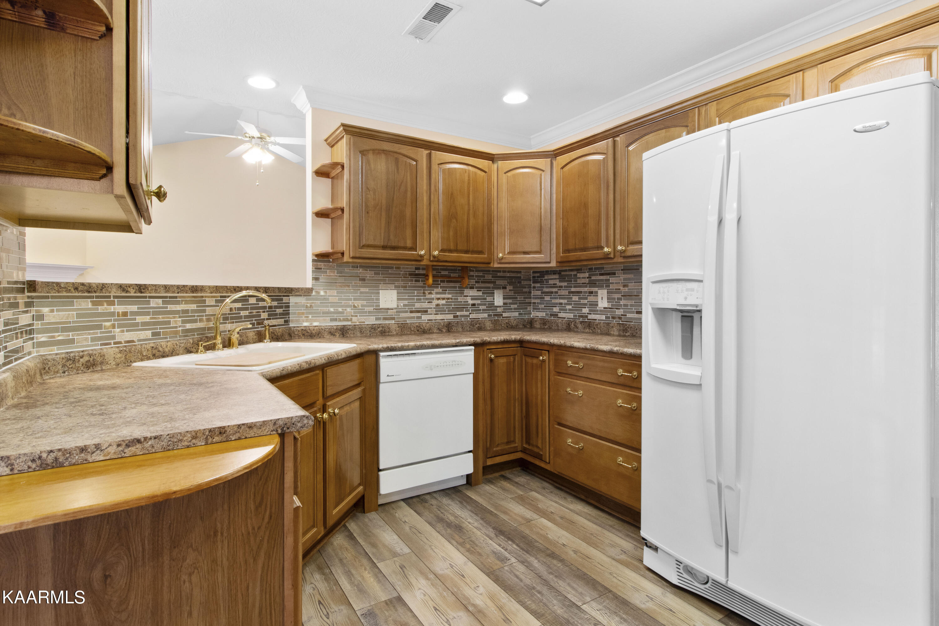 210 Hermitage Boulevard Oak Ridge, TN 37830 - Photo 6 of 41 IMG_5458
