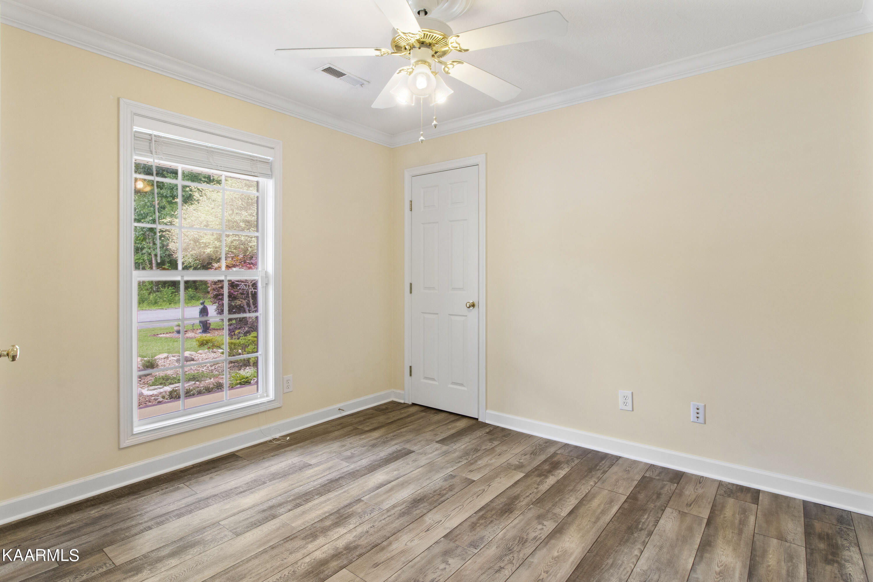210 Hermitage Boulevard Oak Ridge, TN 37830 - Photo 10 of 41 IMG_5450