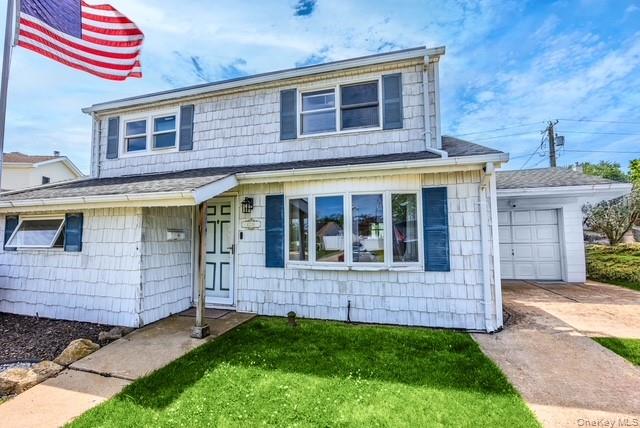 4236 Clarissa Road Bethpage, NY 11714 - Photo 2 of 22