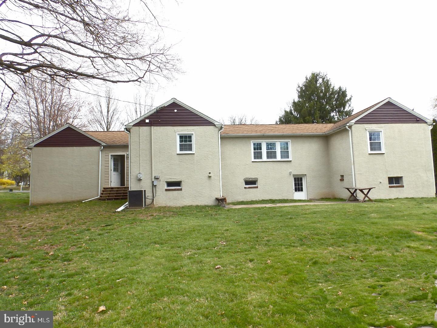 1112 Vilsmeier Road Lansdale, PA 19446 - Photo 3 of 17 Exterior Back