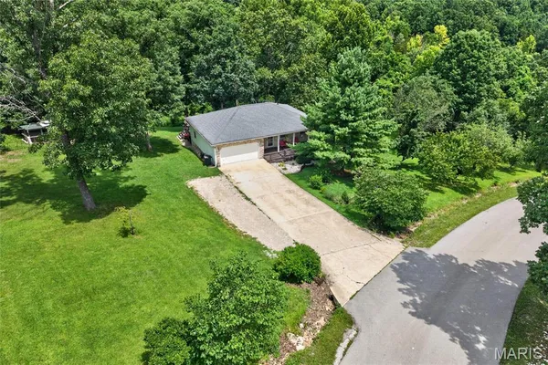 $247,500 | 13935 Tapestry Lane, St. Robert, MO 65584