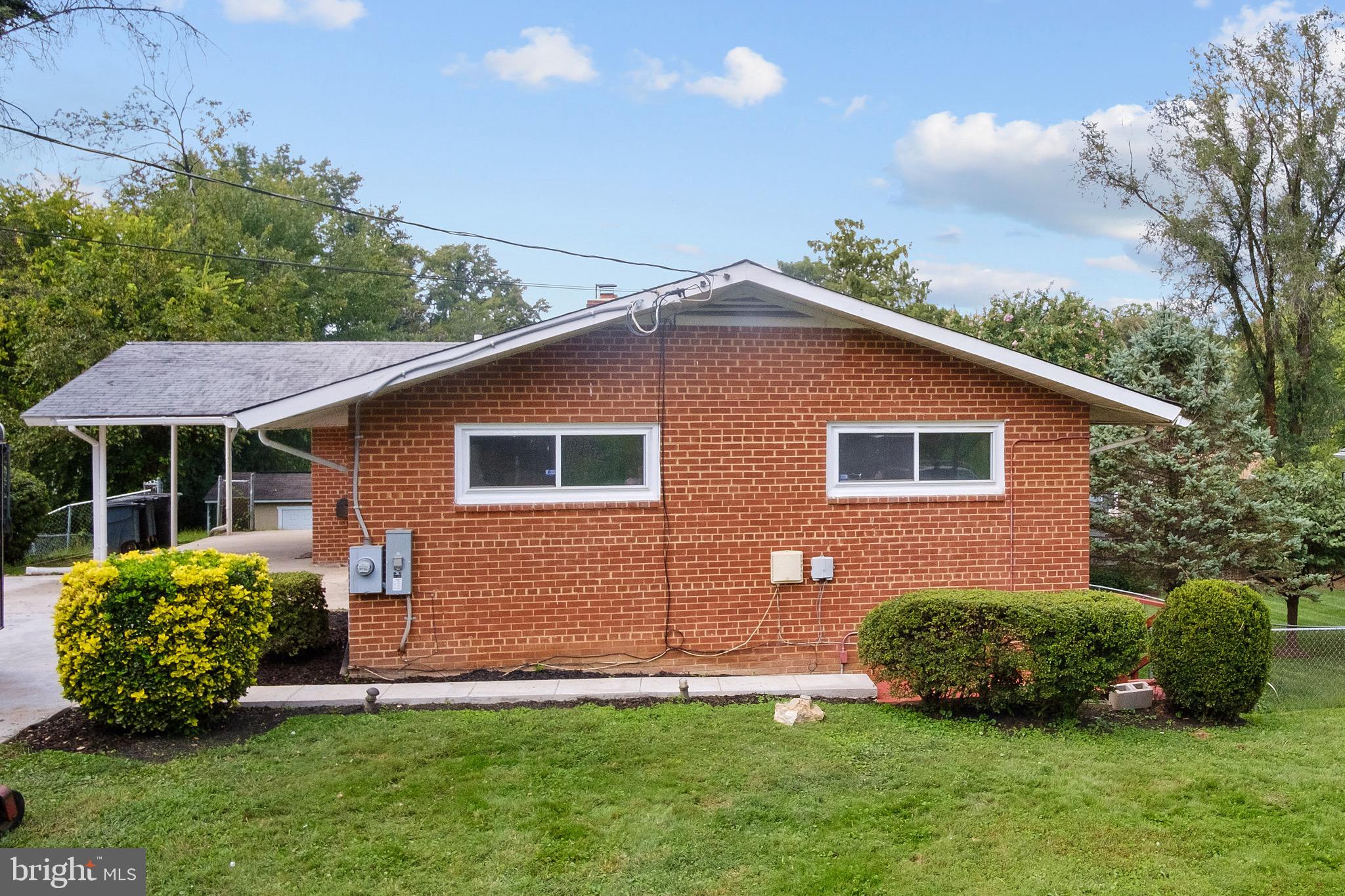 10108 Cornwall Road Fairfax, VA 22030 - Photo 1 of 43