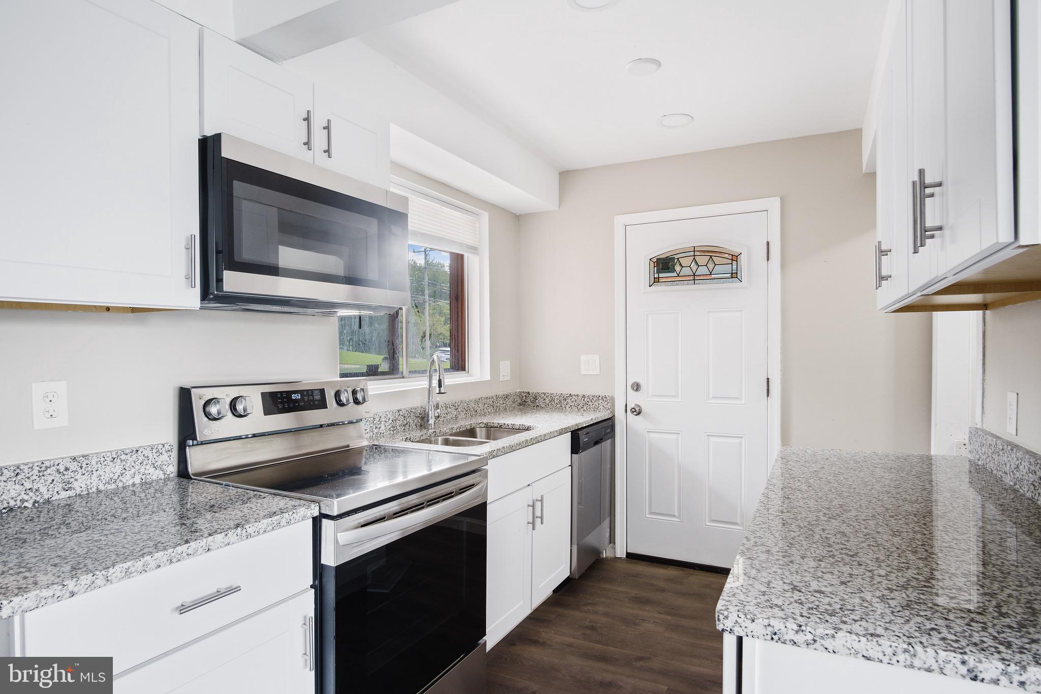 10108 Cornwall Road Fairfax, VA 22030 - Photo 14 of 43