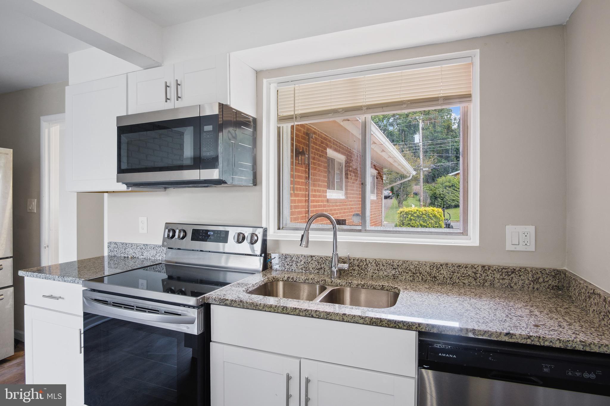 10108 Cornwall Road Fairfax, VA 22030 - Photo 15 of 43