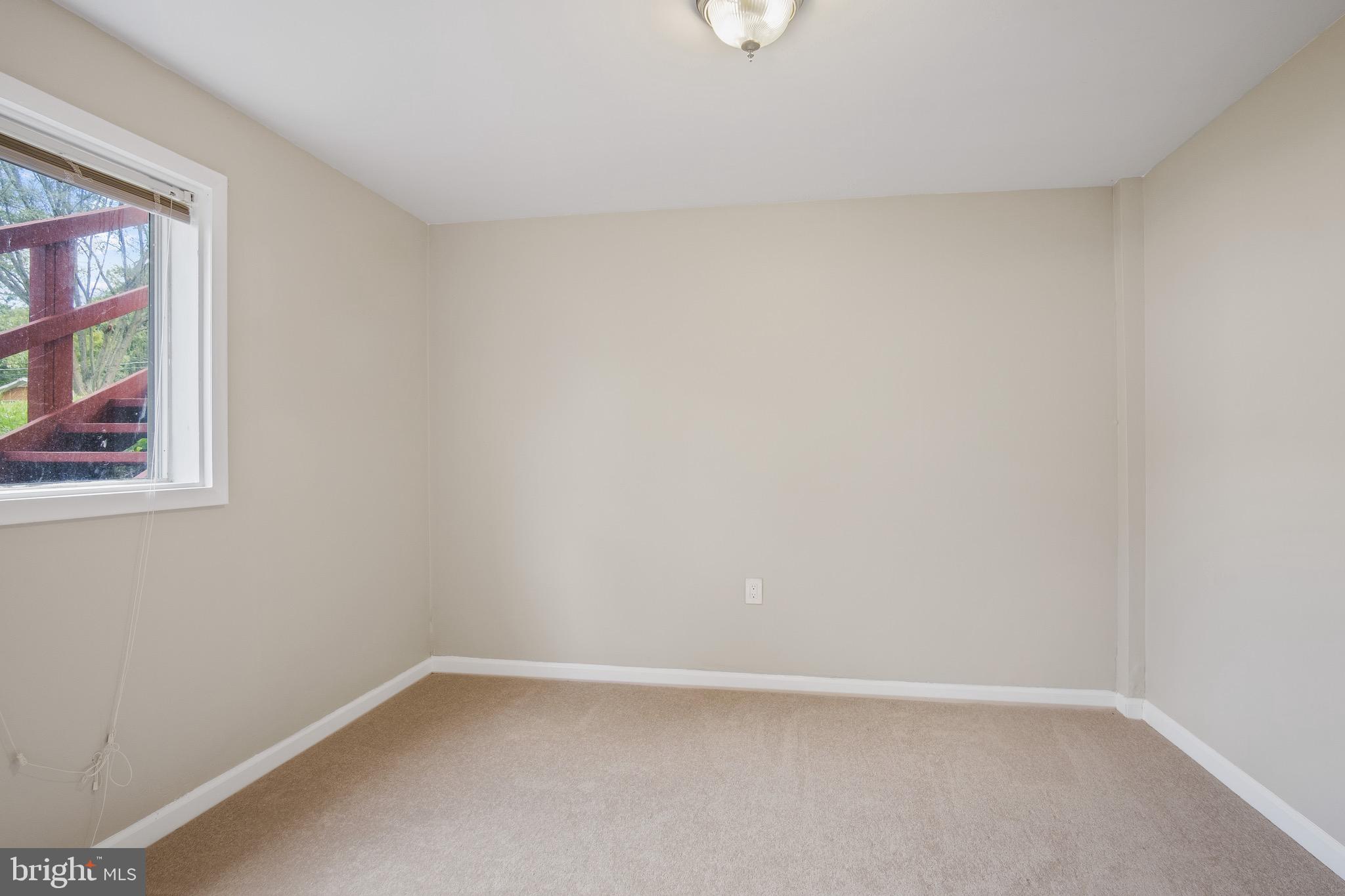 10108 Cornwall Road Fairfax, VA 22030 - Photo 34 of 43