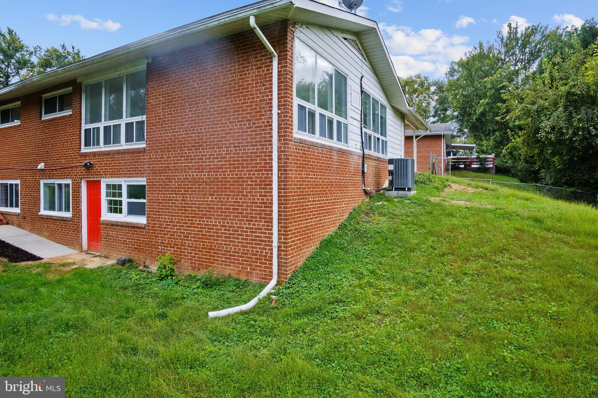 10108 Cornwall Road Fairfax, VA 22030 - Photo 39 of 43