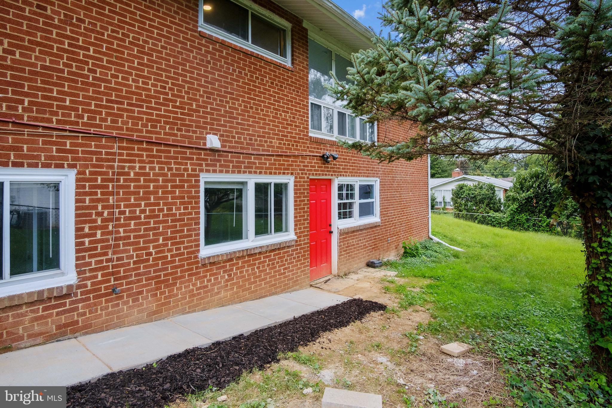 10108 Cornwall Road Fairfax, VA 22030 - Photo 40 of 43
